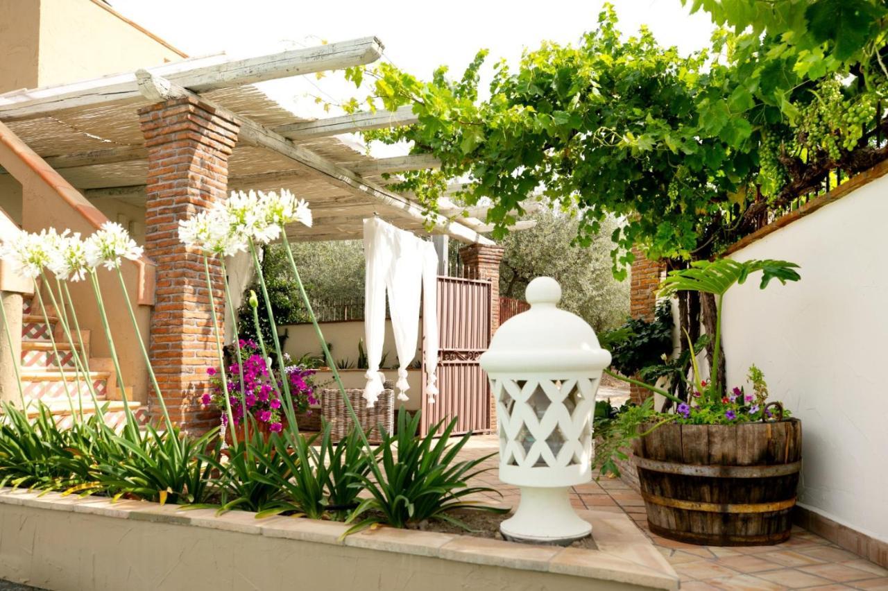 Villa Alcantara Di Charme Graniti Exterior foto